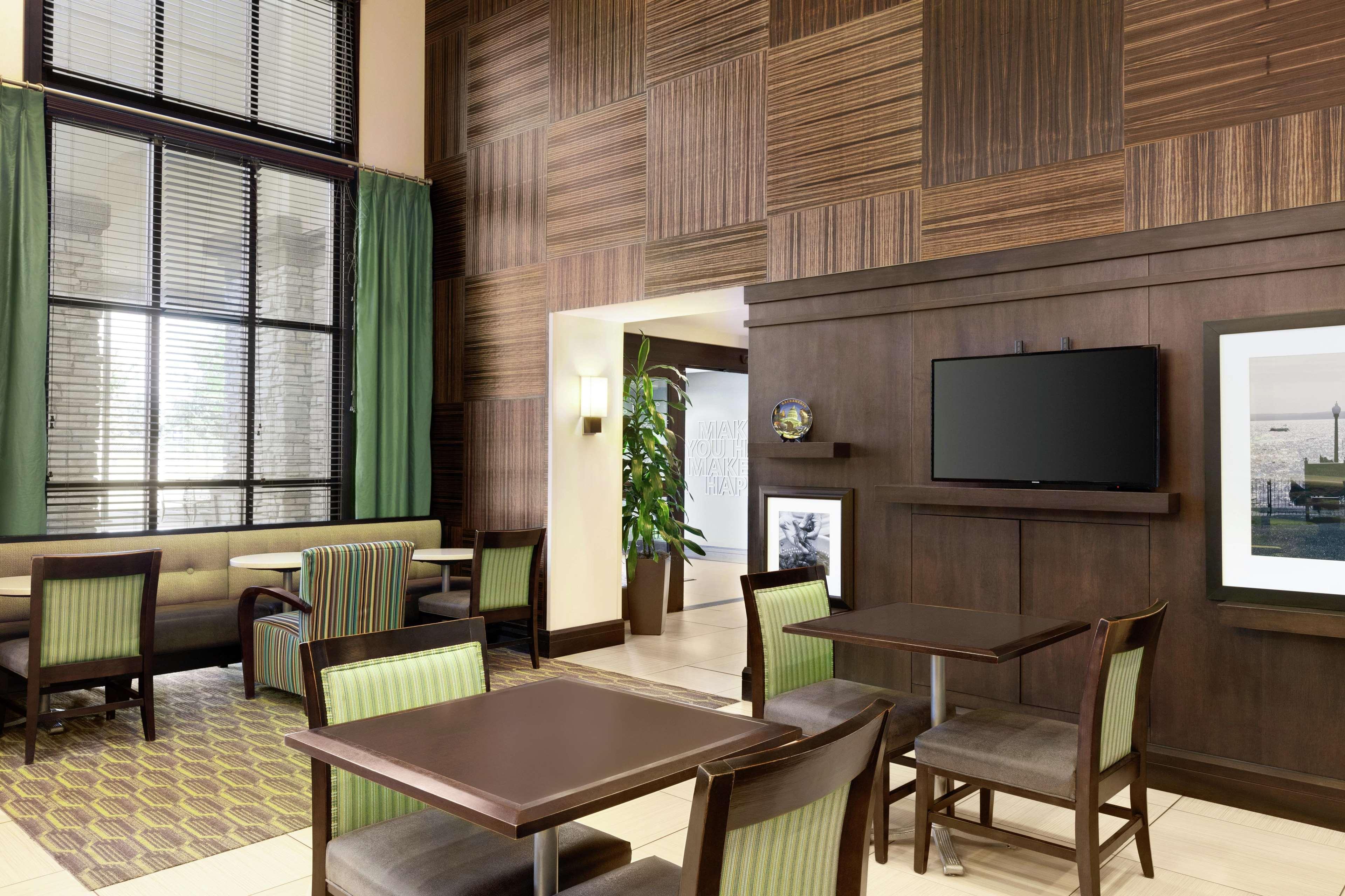 Hampton Inn & Suites West Sacramento Eksteriør billede